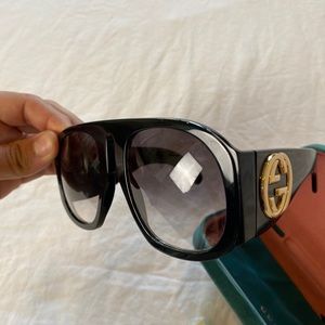 Gucci oversized black sunglasses